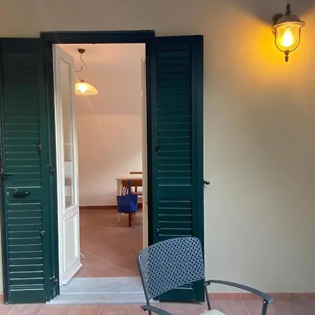 La Casa Al Mare Apartment *